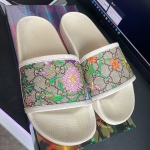 White Floral Gucci Slides